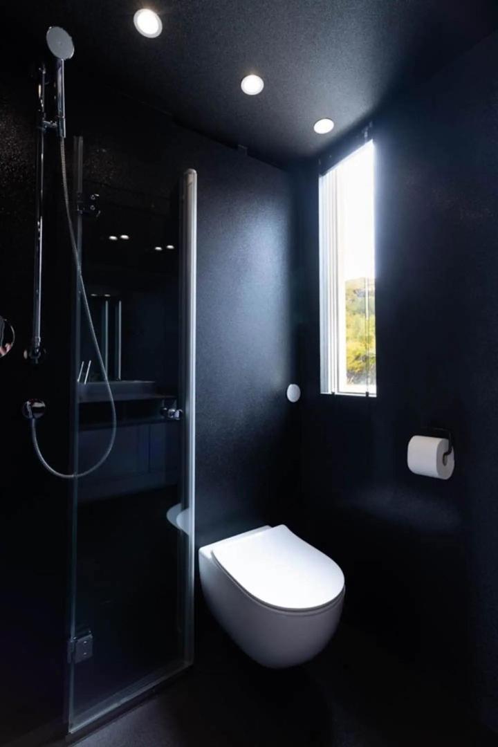 Oceanview Mini-House - Stunning Views Apartment Ramberg Ngoại thất bức ảnh