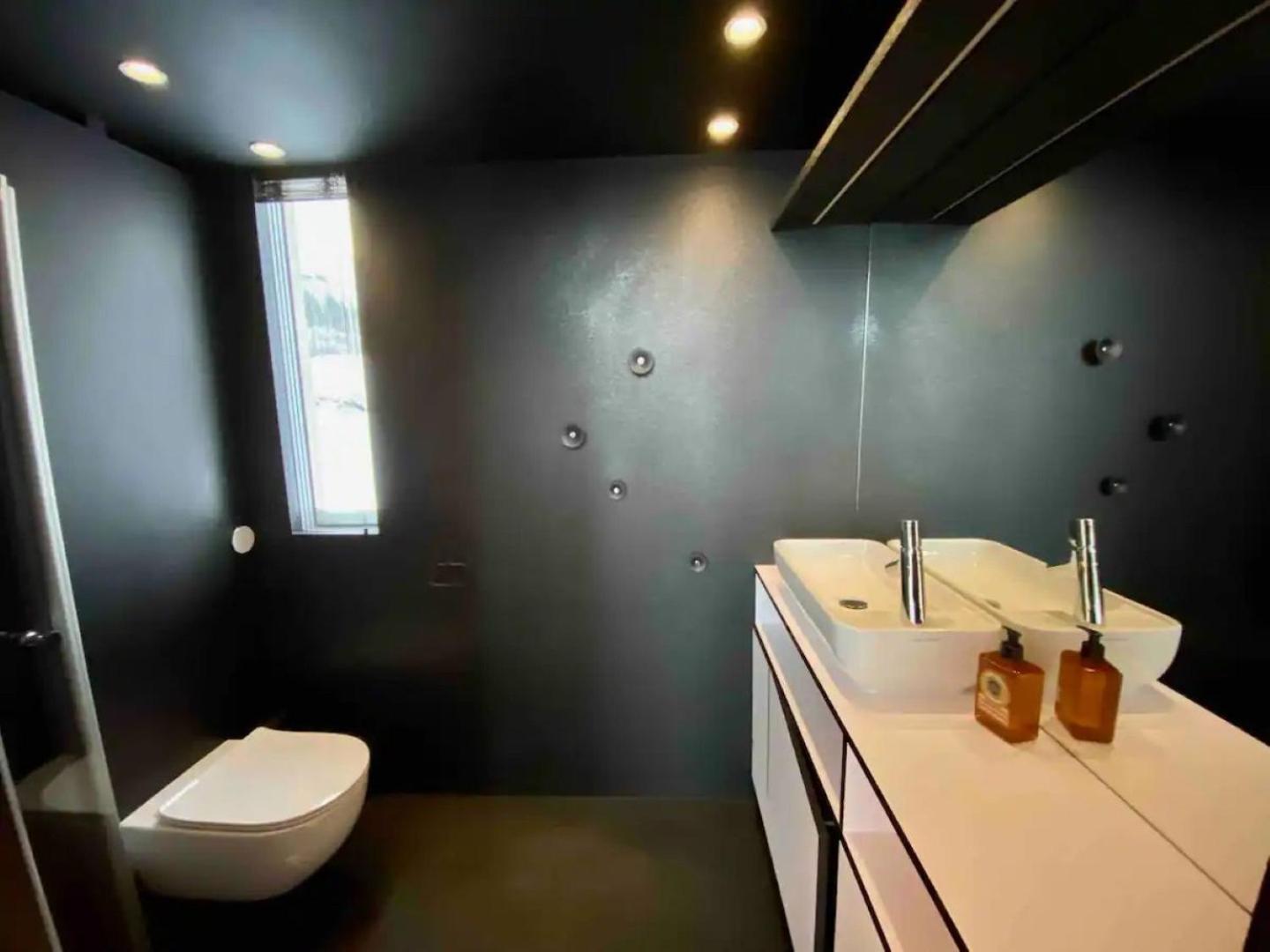 Oceanview Mini-House - Stunning Views Apartment Ramberg Ngoại thất bức ảnh