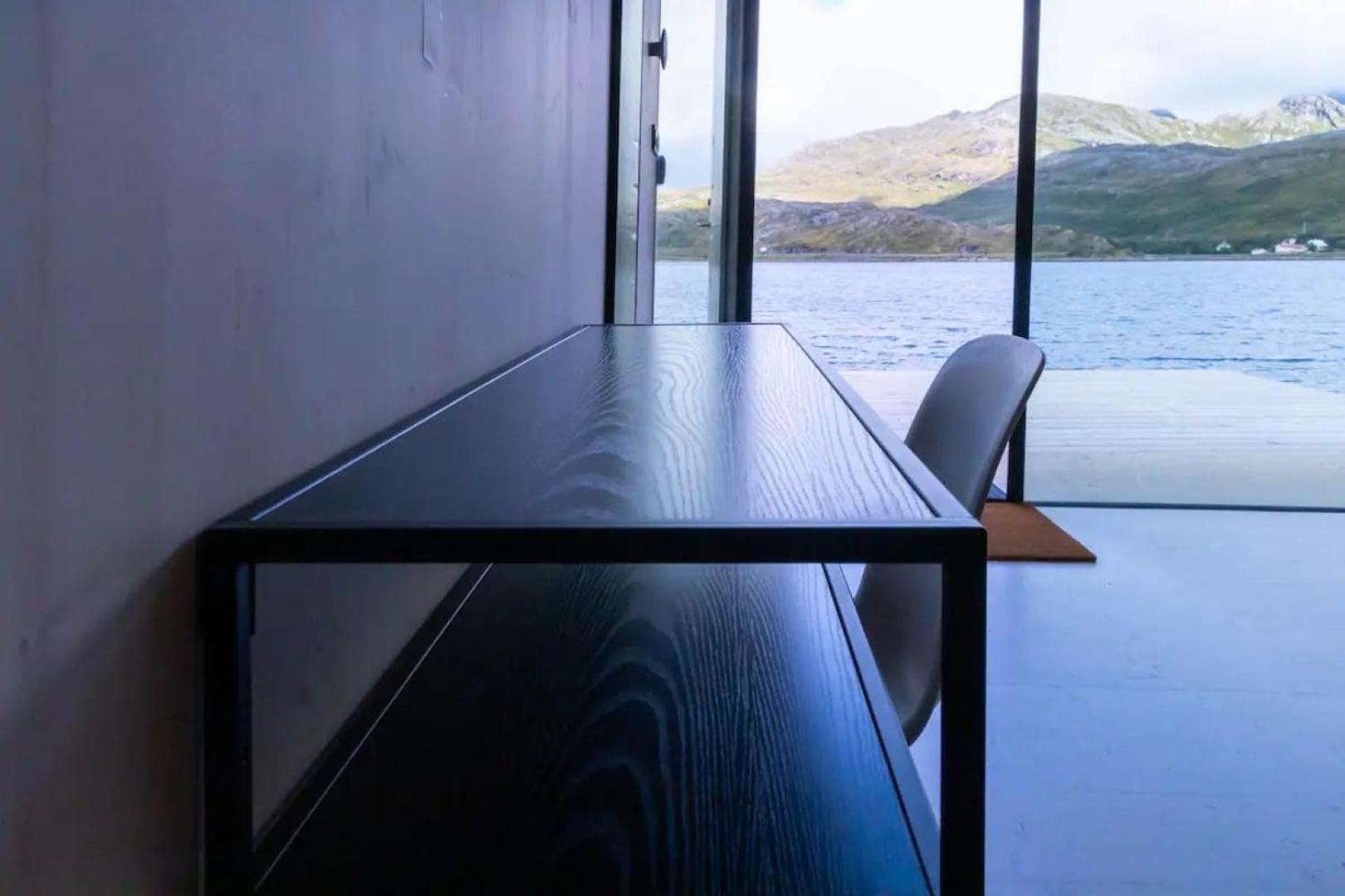Oceanview Mini-House - Stunning Views Apartment Ramberg Ngoại thất bức ảnh
